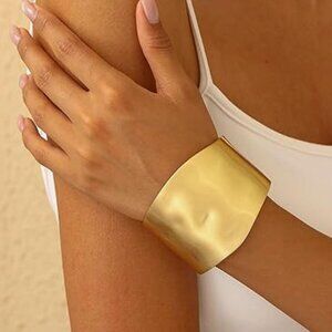 Luxury Cuban Bracelet 14K Gold Bangle Wide Chunky Beautiful